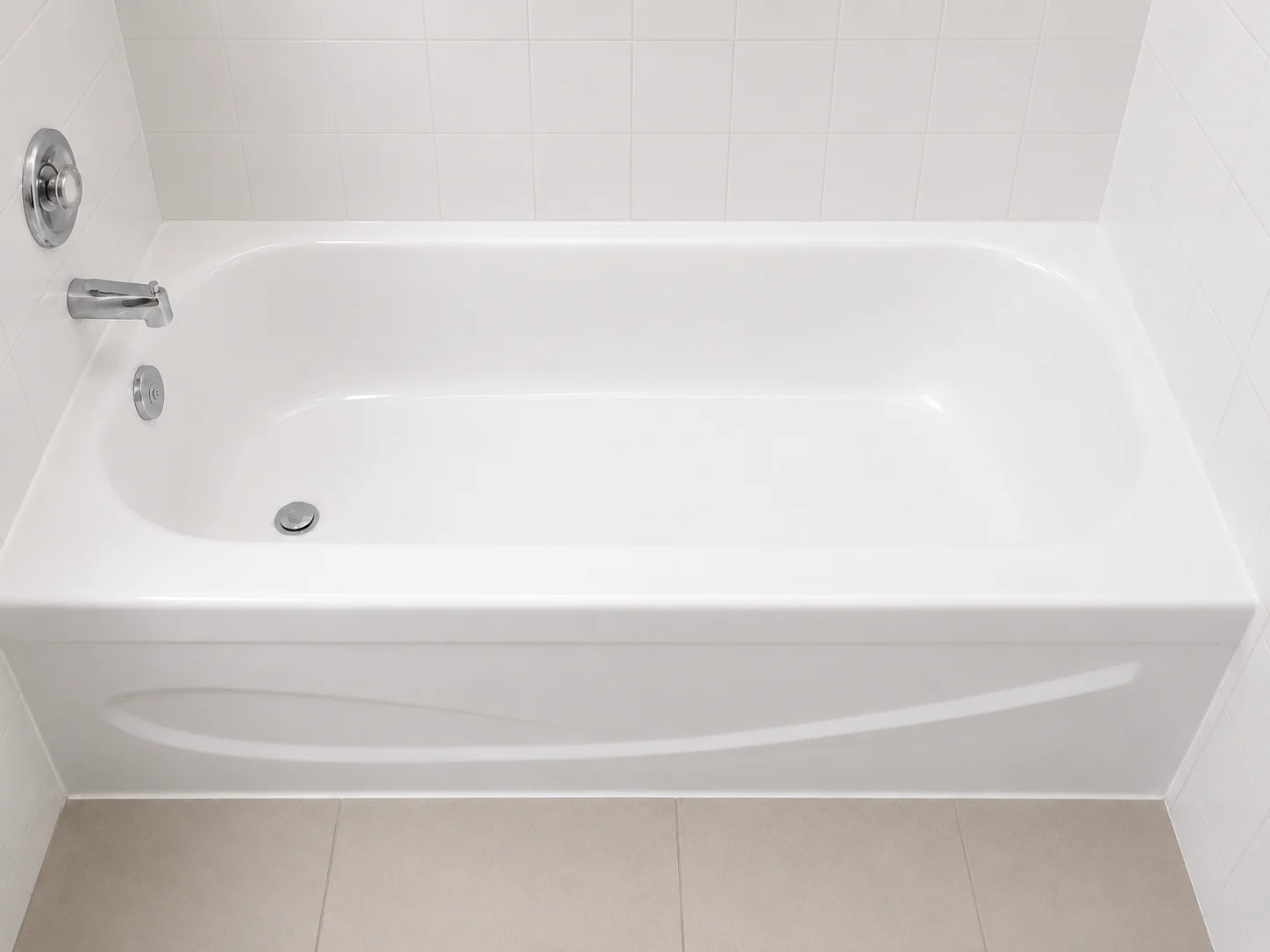 Completed white bathtub reglazing finish