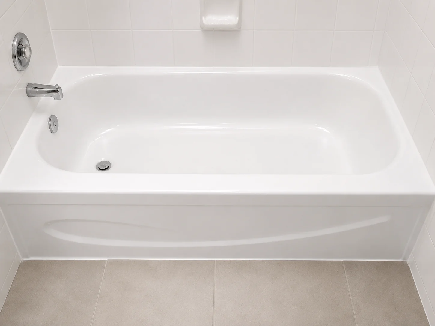 Completed white bathtub reglazing project